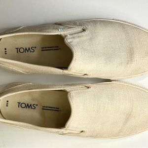 TOMS Men's Cream Slip-On Sneakers